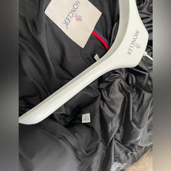 Moncler Kids Shiny Black Puffer Jacket with Fur Trim - Picture 7 of 8